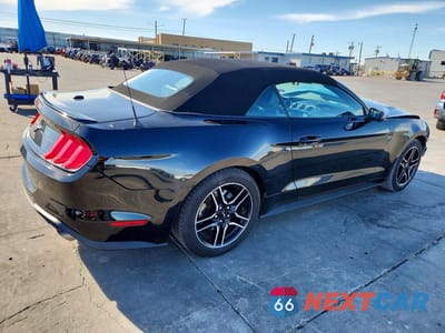 Trzecie zdjęcie samochodu z tyłu: 2021 FORD MUSTANG VIN:1FATP8UH9M5115833 - miniatura