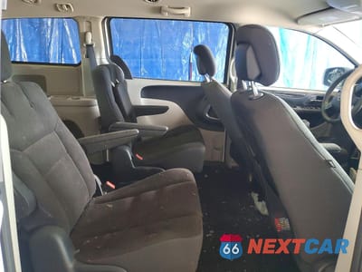 Zdjęcie 11 z 13 samochodu: 2018 DODGE GRAND CARAVAN SE VIN:2C4RDGBG1JR312821 - miniatura