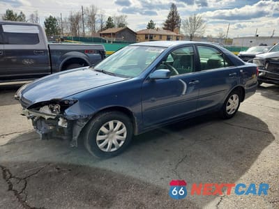 2004 TOYOTA CAMRY LE 4T1BE32K64U789856 - główne zdjęcie licytacji z USA - miniatura