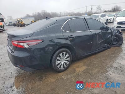 Piąte zdjęcie samochodu w środku: 2022 TOYOTA CAMRY HYBRID LE VIN:4T1C31AK8NU589417 - miniatura