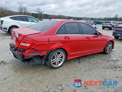 Trzecie zdjęcie samochodu z tyłu: 2013 MERCEDES-BENZ C VIN:WDDGF4HB3DA829533 - miniatura