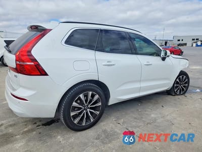Trzecie zdjęcie samochodu z tyłu: 2023 VOLVO XC60 ULTIMATE VIN:YV4L12DV1P1211740 - miniatura