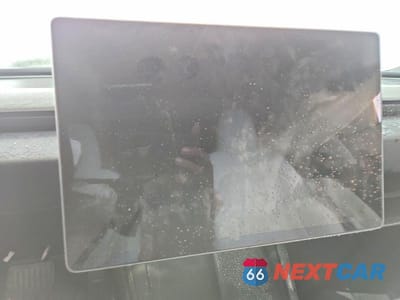 Zdjęcie 9 z 11 samochodu: 2024 TESLA MODEL 3 VIN:5YJ3E1EA3RF867882 - miniatura