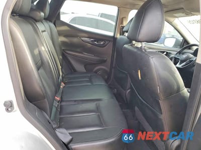 Zdjęcie 11 z 12 samochodu: 2017 NISSAN ROGUE SPORT SL VIN:JN1BJ1CP5HW022981 - miniatura