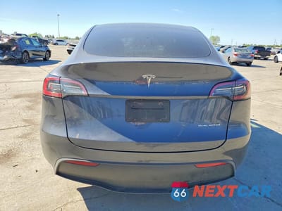 Zdjęcie 6 z 13 samochodu: 2023 TESLA MODEL Y VIN:7SAYGAEE4PF773982 - miniatura