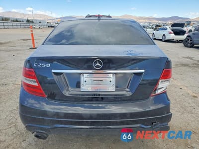 Zdjęcie 6 z 13 samochodu: 2014 MERCEDES-BENZ C 250 VIN:WDDGF4HB9EA966526 - miniatura