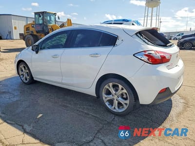 Drugie zdjęcie samochodu z przodu: 2018 CHEVROLET CRUZE PREMIER VIN:3G1BF6SM2JS643284 - miniatura