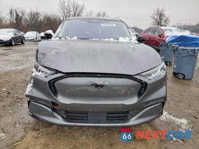 Piąte zdjęcie samochodu w środku: 2023 FORD MUSTANG MACH-E PREMIUM VIN:3FMTK3SUXPMB05687 - miniatura