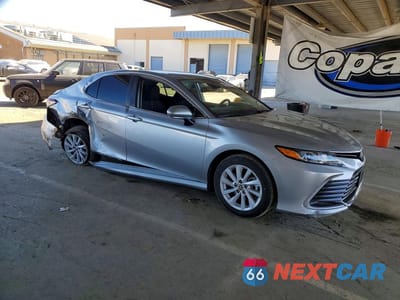 Czwarte zdjęcie samochodu z boku: 2024 TOYOTA CAMRY LE VIN:4T1R11AK1RU859786 - miniatura