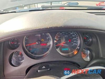 Zdjęcie 9 z 13 samochodu: 2014 CHEVROLET SUBURBAN K1500 LTZ VIN:1GNSKKE72ER142543 - miniatura