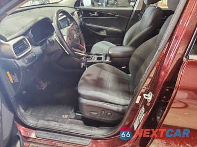 Zdjęcie 7 z 12 samochodu: 2017 KIA SORENTO LX VIN:5XYPGDA34HG257582 - miniatura