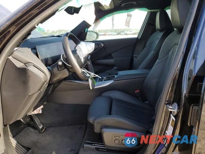 Zdjęcie 7 z 13 samochodu: 2025 BMW X3 30 XDRIVE VIN:5UX53GP07S9Y19483 - miniatura