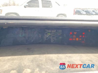 Zdjęcie 9 z 12 samochodu: 2012 TOYOTA PRIUS C VIN:JTDKDTB36C1502452 - miniatura
