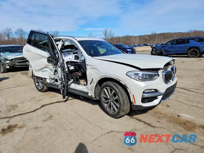 Czwarte zdjęcie samochodu z boku: 2019 BMW X3 XDRIVE30I VIN:5UXTR9C5XKLP76733 - miniatura