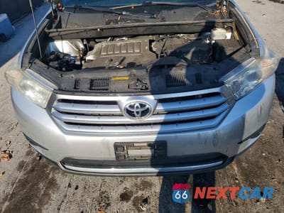 Zdjęcie 12 z 13 samochodu: 2013 TOYOTA HIGHLANDER BASE VIN:5TDBK3EH0DS219336 - miniatura