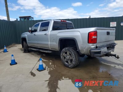 Drugie zdjęcie samochodu z przodu: 2015 GMC SIERRA K2500 SLT VIN:1GT12ZE81FF645196 - miniatura