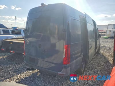 Trzecie zdjęcie samochodu z tyłu: 2019 MERCEDES BENZ SPRINTER 2500 VIN:WD4PF1CD6KP117177 - miniatura