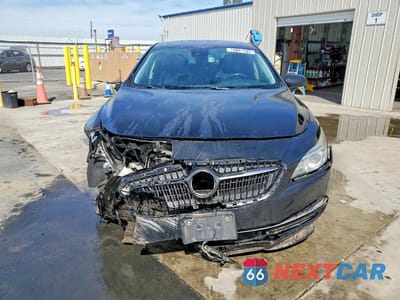 Piąte zdjęcie samochodu w środku: 2017 BUICK LACROSSE PREMIUM VIN:1G4ZR5SS7HU209924 - miniatura