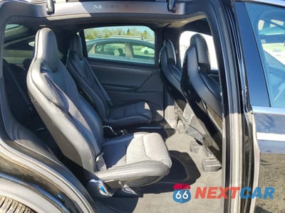 Zdjęcie 11 z 14 samochodu: 2016 TESLA MODEL X VIN:5YJXCBE42GFS00077 - miniatura