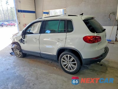 Drugie zdjęcie samochodu z przodu: 2016 VOLKSWAGEN TIGUAN S VIN:WVGAV7AX0GW596451 - miniatura