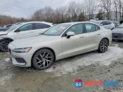 2020 VOLVO S60 T5 MOMENTUM 7JR102FK9LG063801 - główne zdjęcie licytacji z USA - miniatura