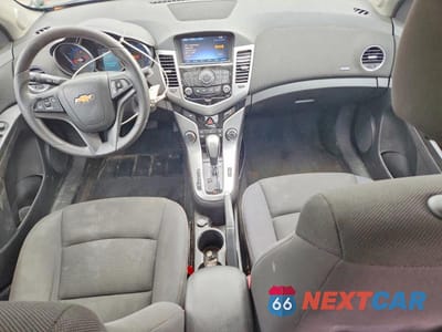Zdjęcie 8 z 12 samochodu: 2016 CHEVROLET CRUZE LIMITED LT VIN:1G1PE5SB7G7165002 - miniatura