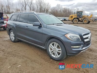 Czwarte zdjęcie samochodu z boku: 2014 MERCEDES-BENZ GL 350 BLUETEC VIN:4JGDF2EE5EA272105 - miniatura