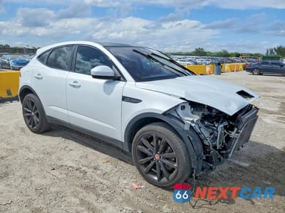 Czwarte zdjęcie samochodu z boku: 2019 JAGUAR E-PACE SE VIN:SADFP2FX5K1Z45033 - miniatura
