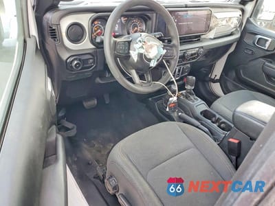 Zdjęcie 8 z 12 samochodu: 2025 JEEP WRANGLER SPORT VIN:1C4PJXAN0SW581532 - miniatura