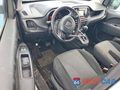 Zdjęcie 8 z 12 samochodu: 2018 RAM PROMASTER CITY SLT VIN:ZFBERFBB2J6H92220 - miniatura