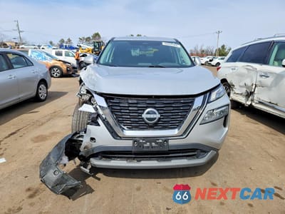 Piąte zdjęcie samochodu w środku: 2022 NISSAN ROGUE SV VIN:5N1BT3BB3NC691008 - miniatura