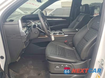 Zdjęcie 7 z 14 samochodu: 2025 CADILLAC ESCALADE SPORT PLATINUM VIN:1GYS9GRL7SR111965 - miniatura