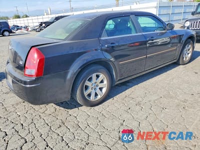 Trzecie zdjęcie samochodu z tyłu: 2006 CHRYSLER 300 TOURING VIN:2C3KA53GX6H189602 - miniatura