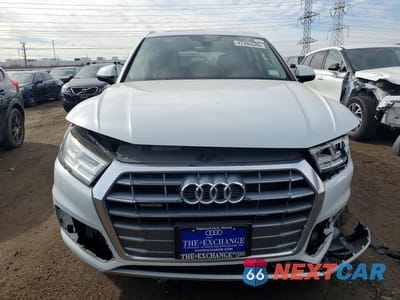Piąte zdjęcie samochodu w środku: 2020 AUDI Q5 PREMIUM PLUS VIN:WA1BNAFY9L2021056 - miniatura