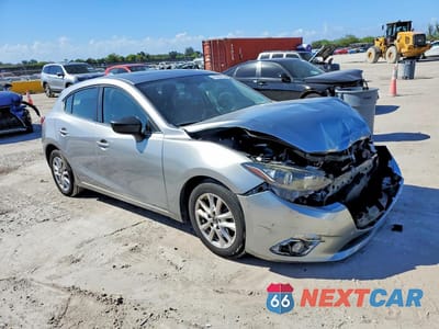 Czwarte zdjęcie samochodu z boku: 2015 MAZDA 3 TOURING VIN:3MZBM1L77FM214174 - miniatura