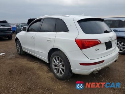 Drugie zdjęcie samochodu z przodu: 2010 AUDI Q5 PREMIUM VIN:WA1CKAFPXAA077188 - miniatura