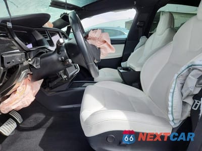 Zdjęcie 7 z 13 samochodu: 2018 TESLA MODEL X VIN:5YJXCBE46JF097625 - miniatura