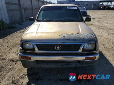 Piąte zdjęcie samochodu w środku: 1996 TOYOTA TACOMA BASE VIN:4TAVL52NXTZ219966 - miniatura