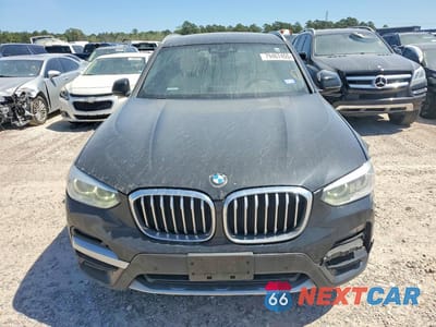 Piąte zdjęcie samochodu w środku: 2020 BMW X3 SDRIVE30I VIN:5UXTY3C0XLLU72078 - miniatura