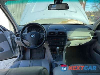Zdjęcie 9 z 13 samochodu: 2007 BMW X3 3.0SI VIN:WBXPC93477WF25742 - miniatura