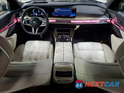 Zdjęcie 8 z 11 samochodu: 2025 BMW 760 XI VIN:WBA33EJ01SCV02000 - miniatura