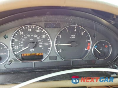 Zdjęcie 9 z 11 samochodu: 2000 BMW Z3 2.3 VIN:4USCH9341YLG02521 - miniatura