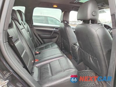 Zdjęcie 11 z 13 samochodu: 2008 PORSCHE CAYENNE VIN:WP1AA29P78LA10787 - miniatura