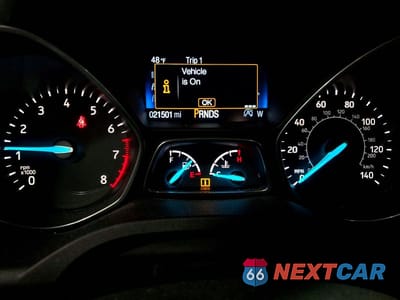 Zdjęcie 9 z 11 samochodu: 2019 FORD ESCAPE SE VIN:1FMCU9GD5KUA71765 - miniatura