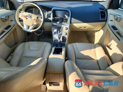 Zdjęcie 8 z 12 samochodu: 2015 VOLVO XC60 T6 PREMIER VIN:YV449MDK4F2649319 - miniatura