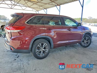 Trzecie zdjęcie samochodu z tyłu: 2017 TOYOTA HIGHLANDER LE PLUS VIN:5TDZZRFH6HS207869 - miniatura