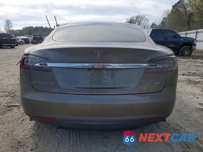 Zdjęcie 6 z 12 samochodu: 2015 TESLA MODEL S VIN:5YJSA1E18FF104131 - miniatura