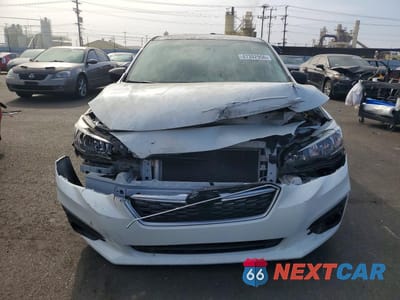 Piąte zdjęcie samochodu w środku: 2017 SUBARU IMPREZA VIN:4S3GKAA68H3618940 - miniatura