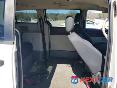 Zdjęcie 11 z 13 samochodu: 2008 DODGE GRAND CARAVAN SE VIN:1D8HN44H48B138475 - miniatura
