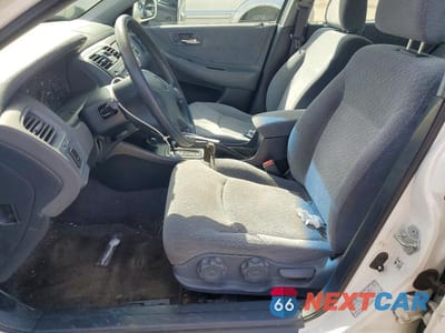 Zdjęcie 7 z 11 samochodu: 2001 HONDA ACCORD LX VIN:JHMCG56431C015784 - miniatura